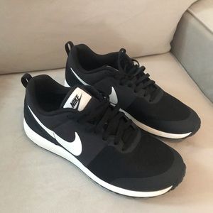 Nike Elite Shinsen Sz 8